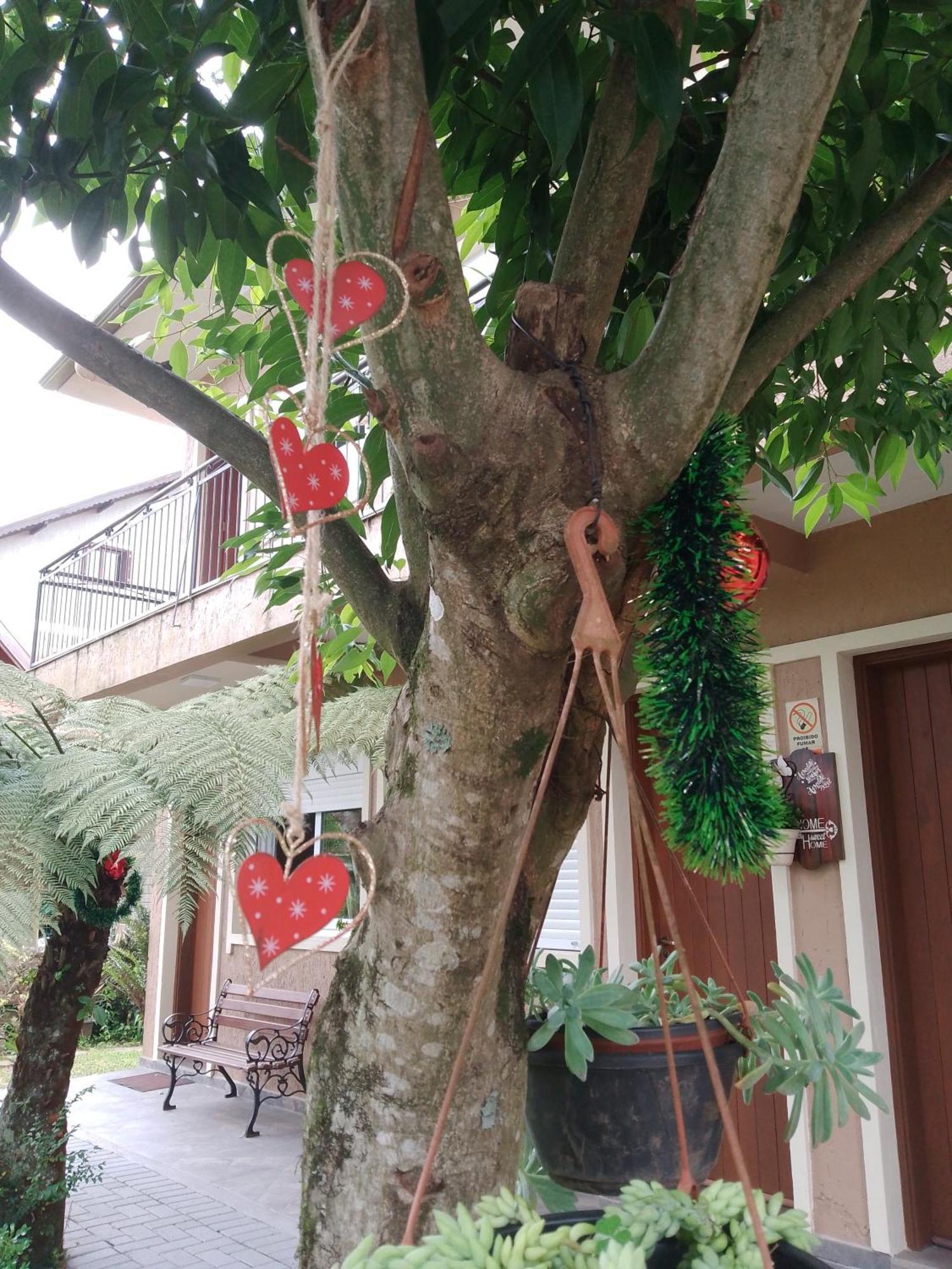 Hospedagem Caminho das Rosas - parcelamento direto Gramado Exterior foto